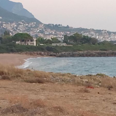 キパリシア Tzanetos Seasideヴィラ エクステリア 写真